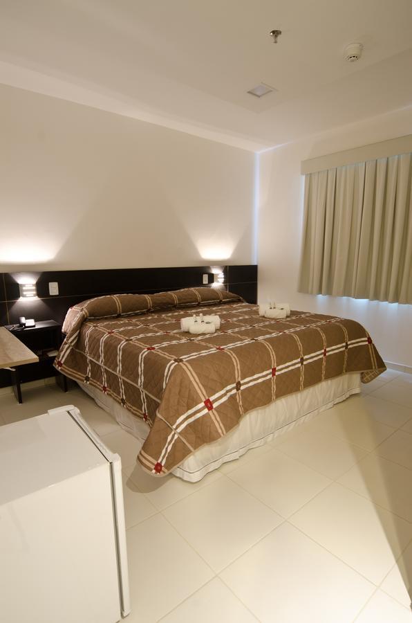 Majore Hotel Пиндамоньянгаба Экстерьер фото